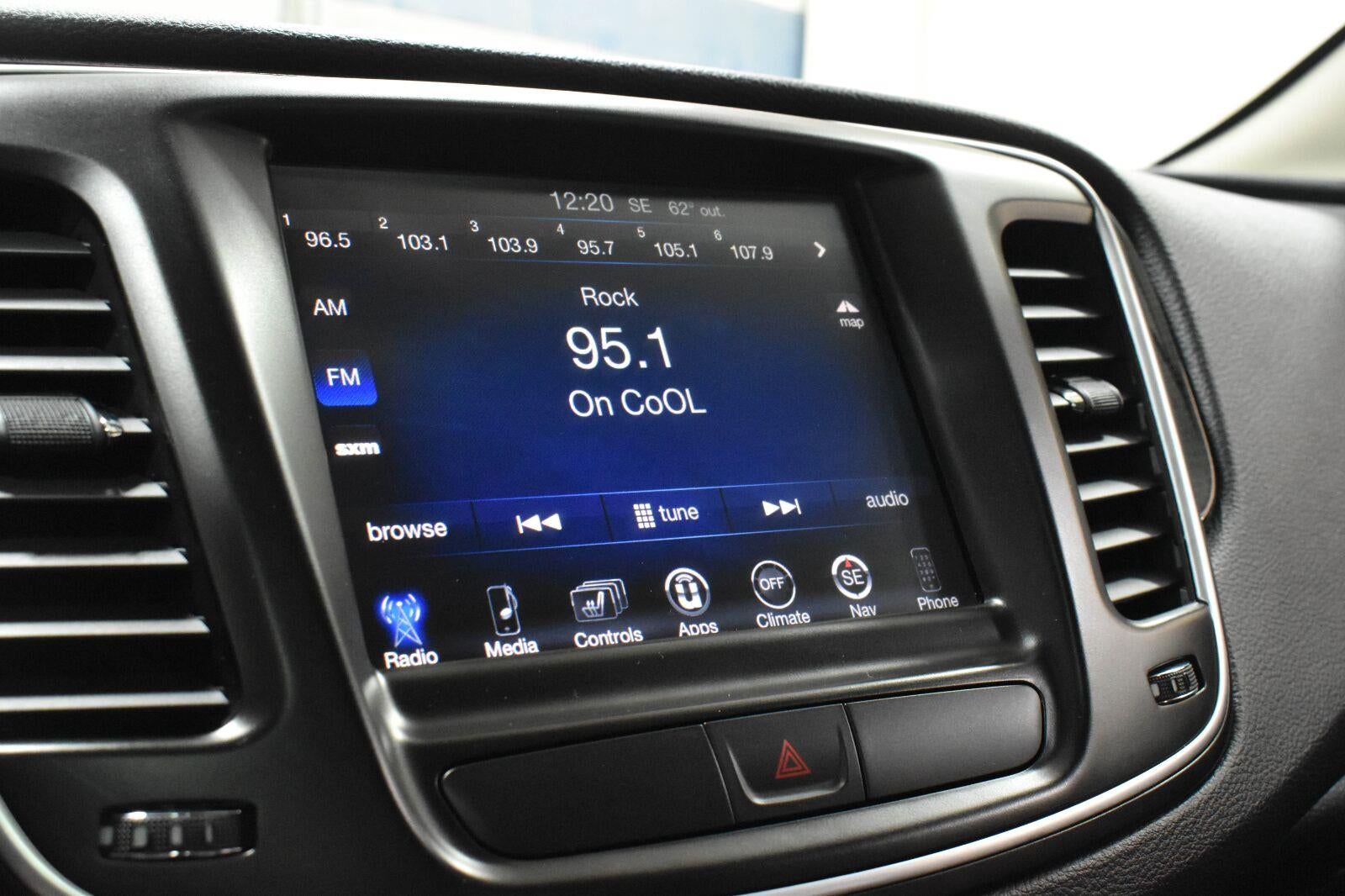 2016 Chrysler 200 C Platinum