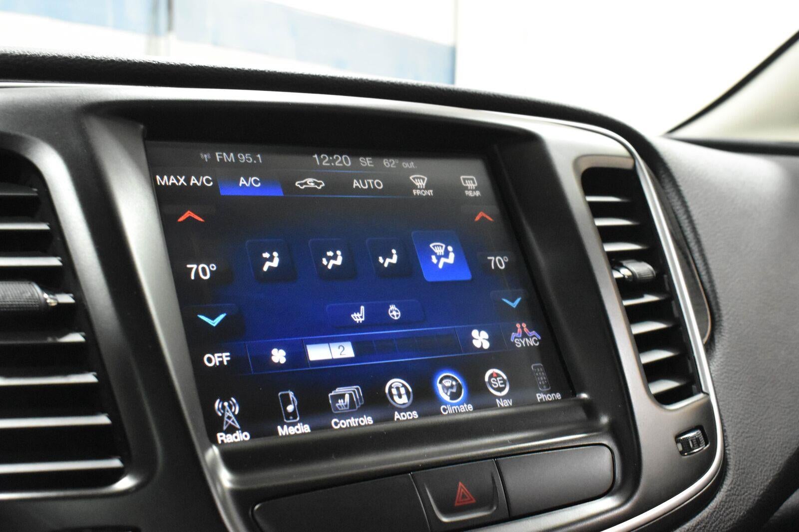 2016 Chrysler 200 C Platinum