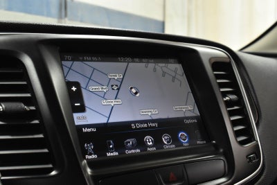 2016 Chrysler 200 C Platinum