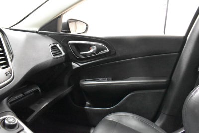 2016 Chrysler 200 C Platinum