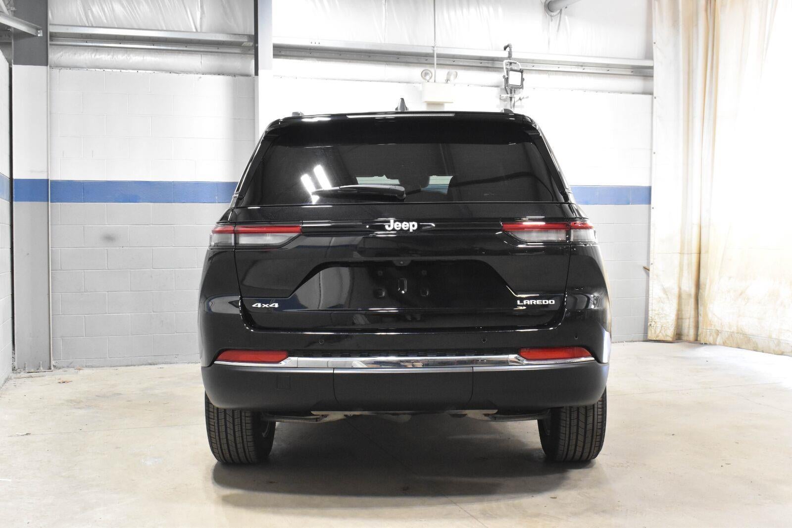 2024 Jeep Grand Cherokee Laredo X 4x4