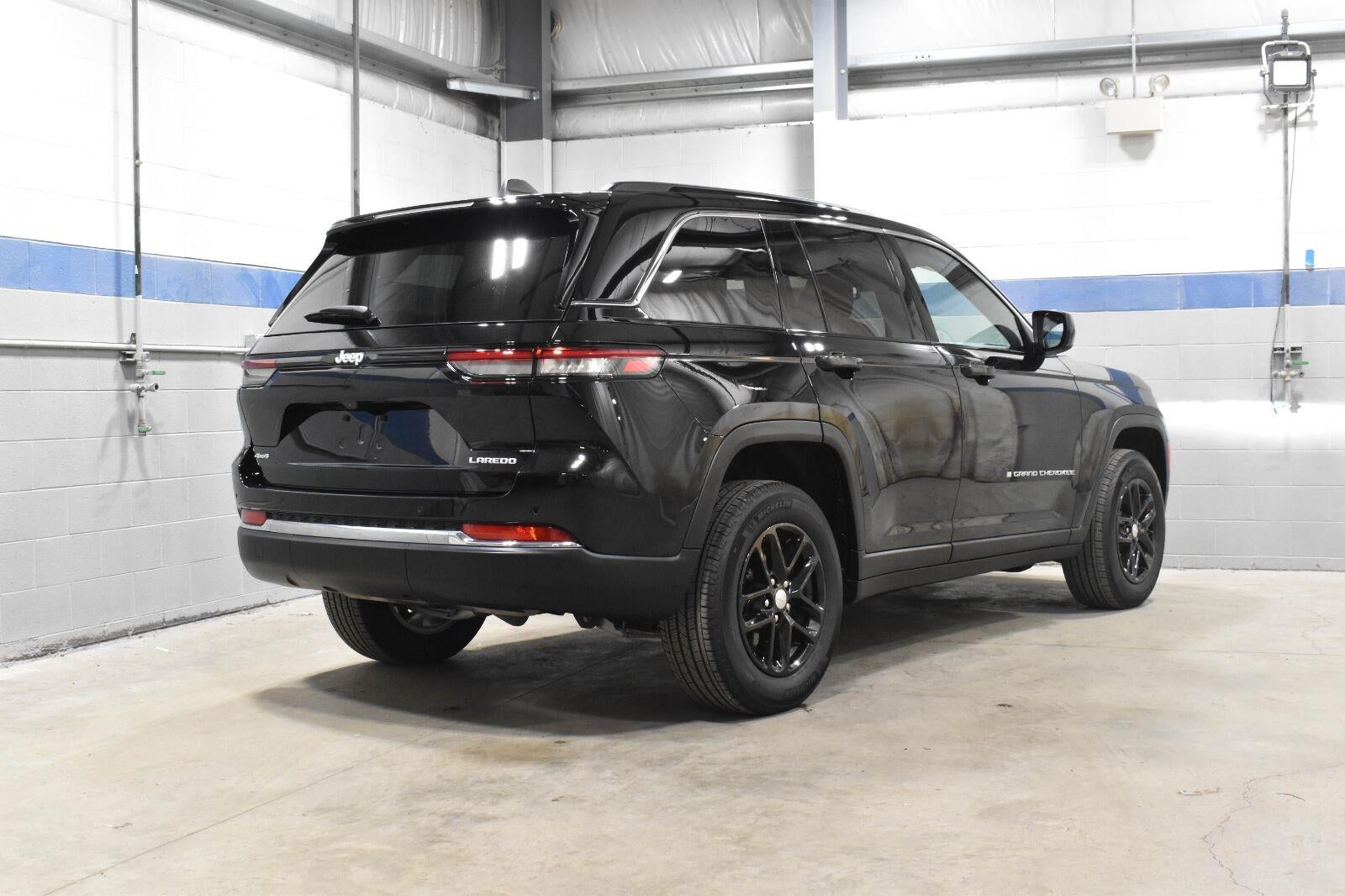 2024 Jeep Grand Cherokee Laredo X 4x4