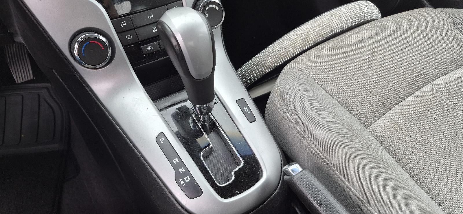 2011 Chevrolet Cruze LT w/1LT
