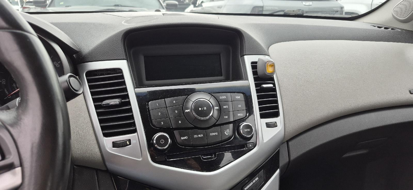 2011 Chevrolet Cruze LT w/1LT