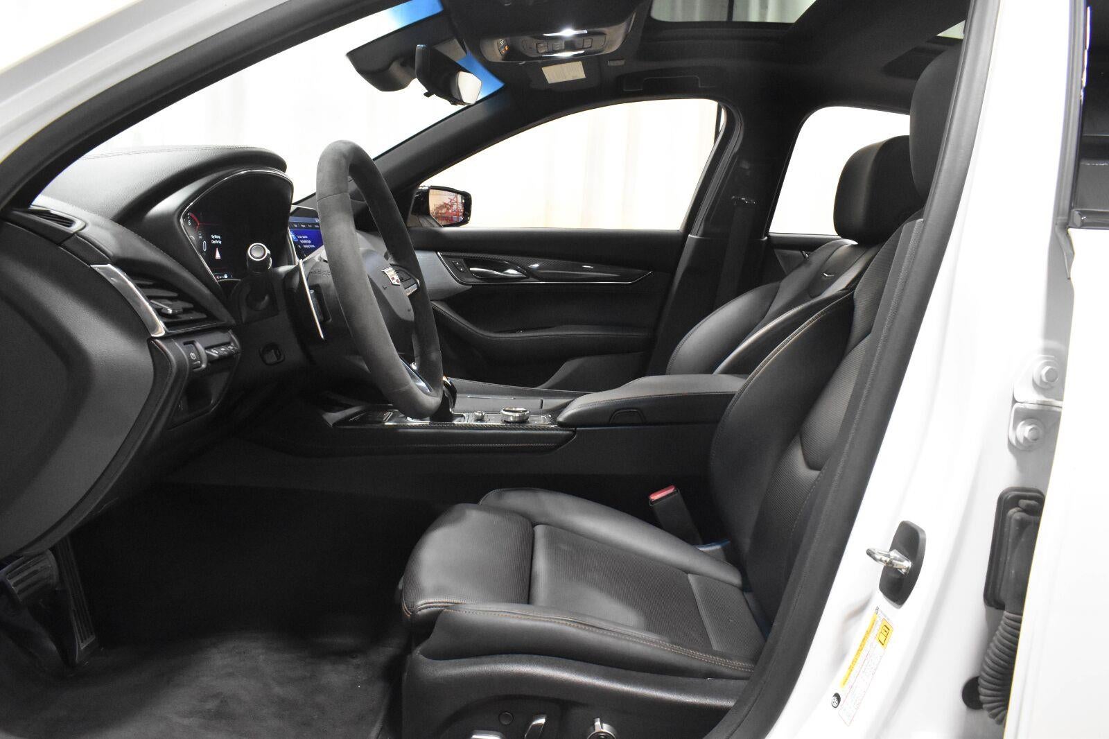 2022 Cadillac CT5 Sport