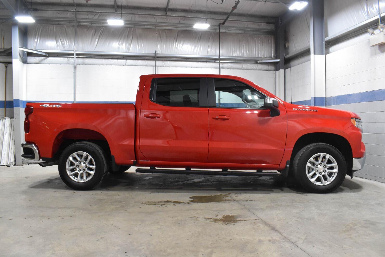 2025 Chevrolet Silverado 1500 LT (2FL)