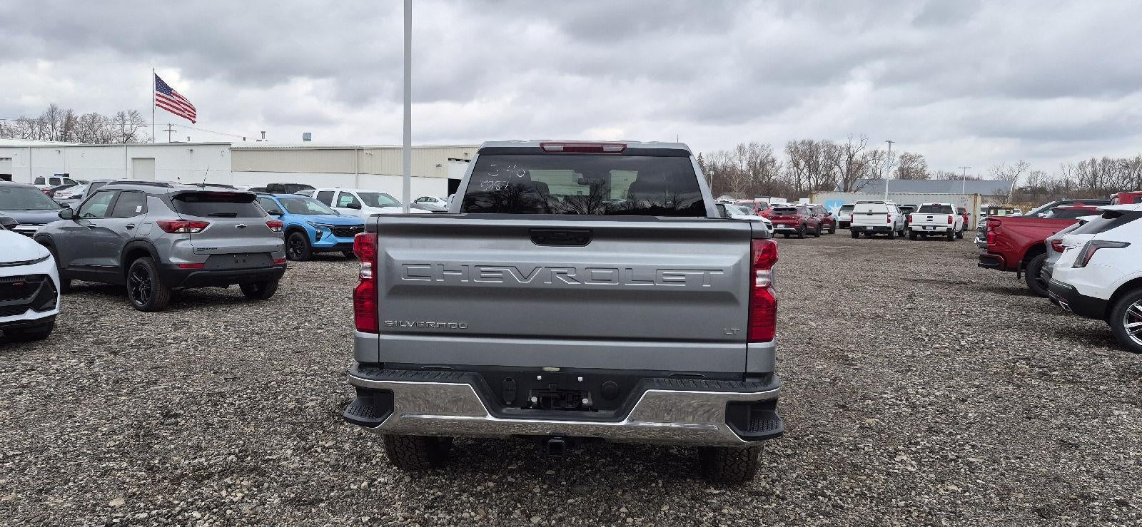 2026 Chevrolet Silverado 1500 LT (2FL)