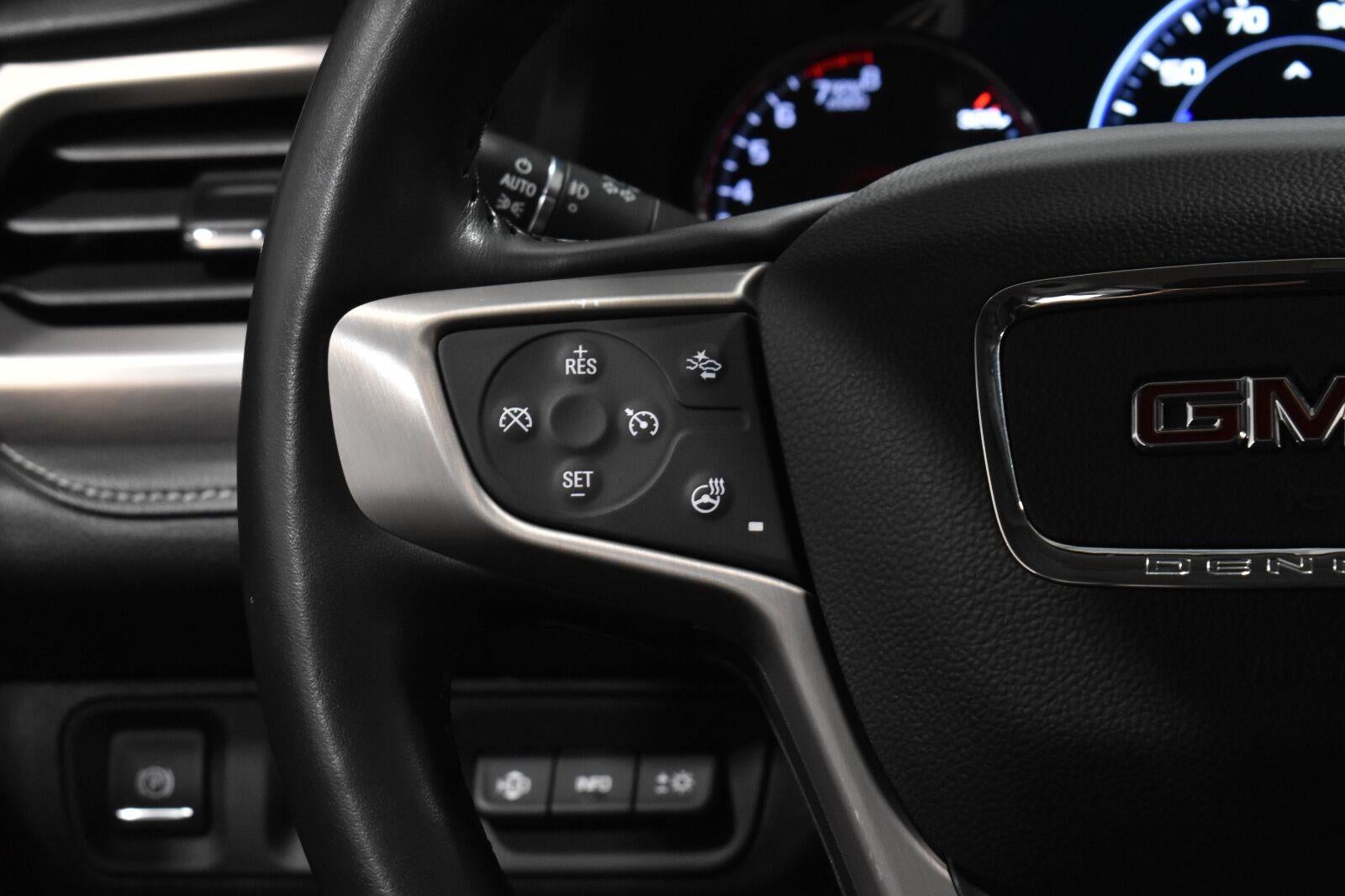 2020 GMC Acadia Denali