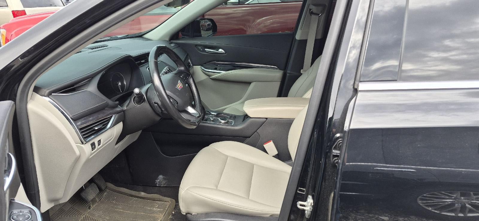2019 Cadillac XT4 AWD Luxury