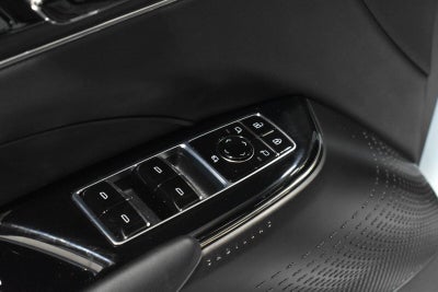 2024 Cadillac LYRIQ Luxury 1