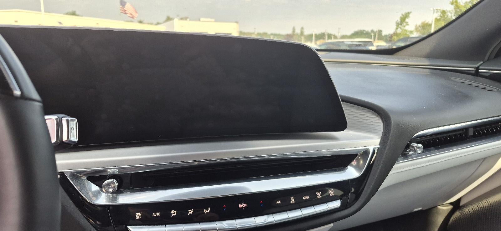 2024 Cadillac LYRIQ Sport 3