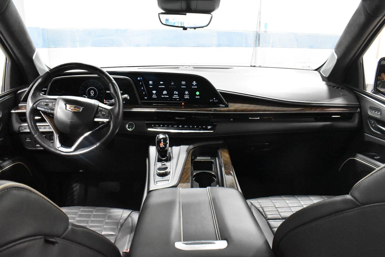 2023 Cadillac Escalade ESV Sport Platinum