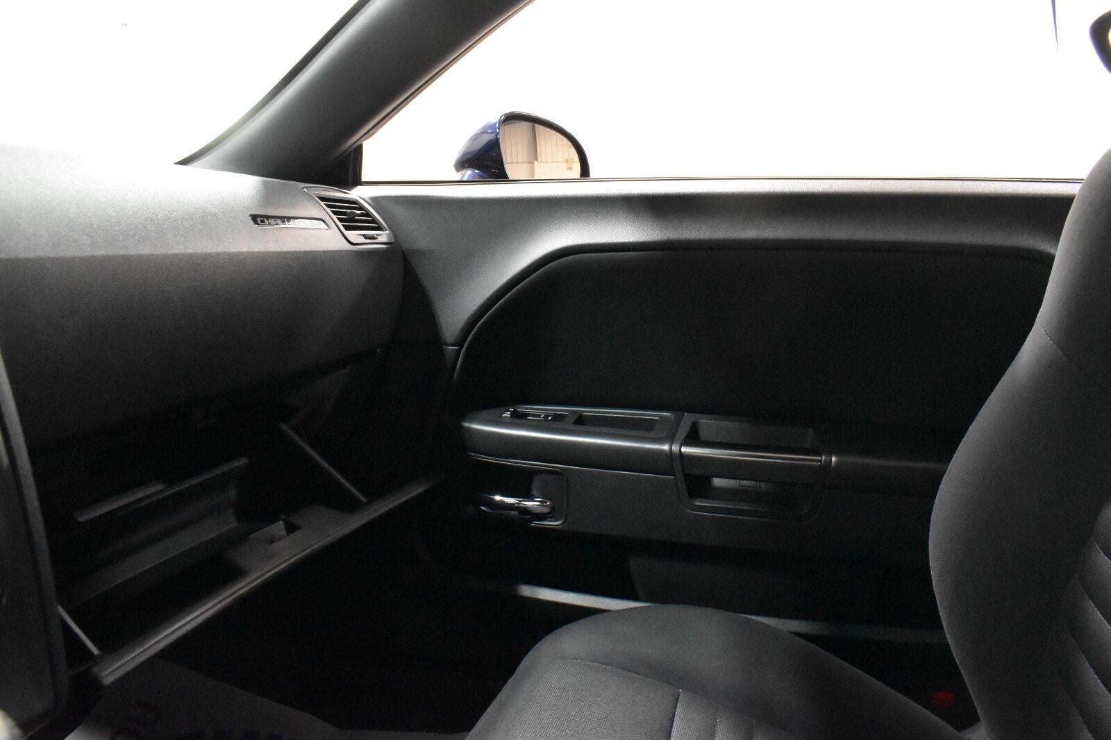 2014 Dodge Challenger SXT