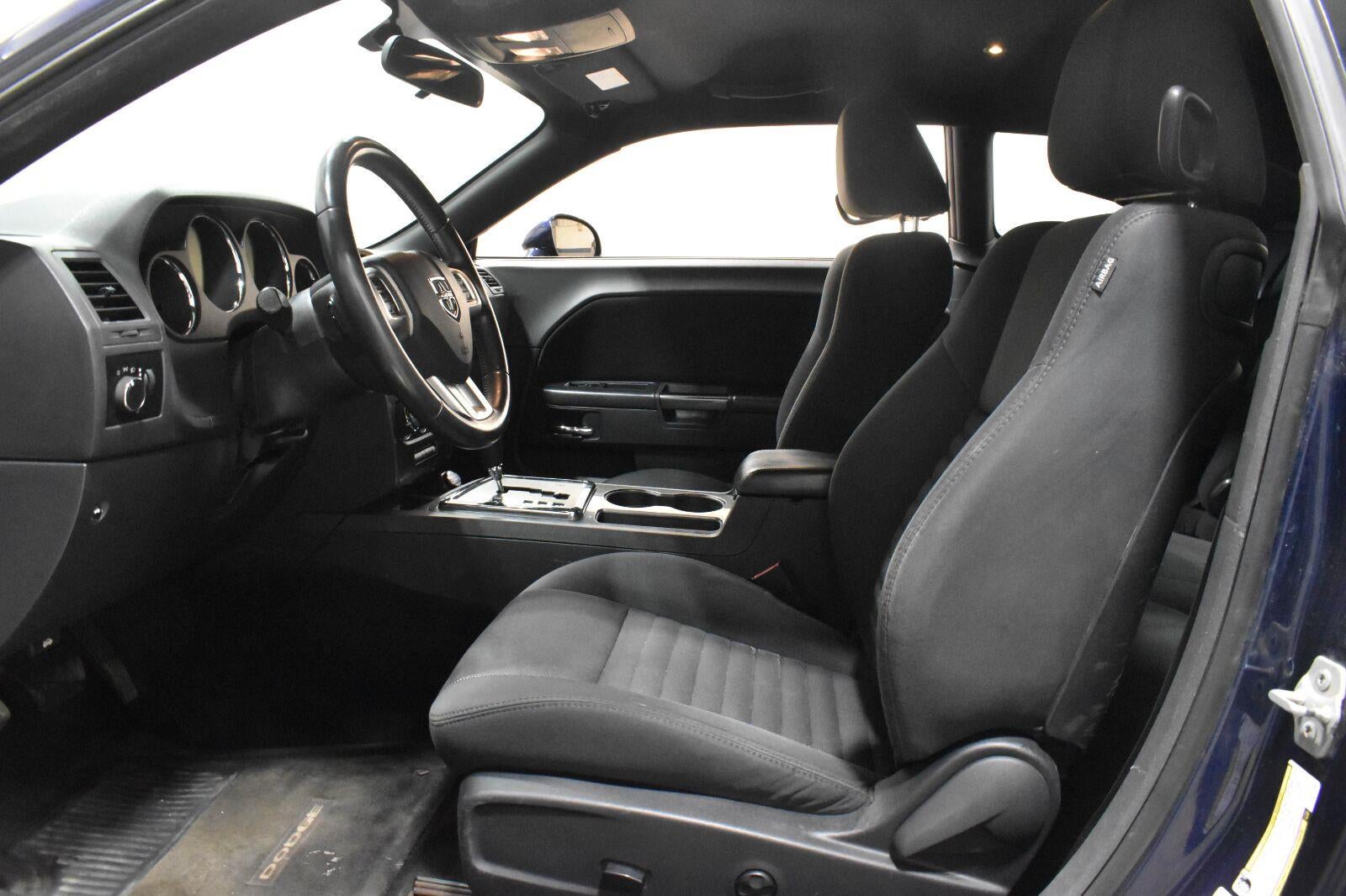 2014 Dodge Challenger SXT