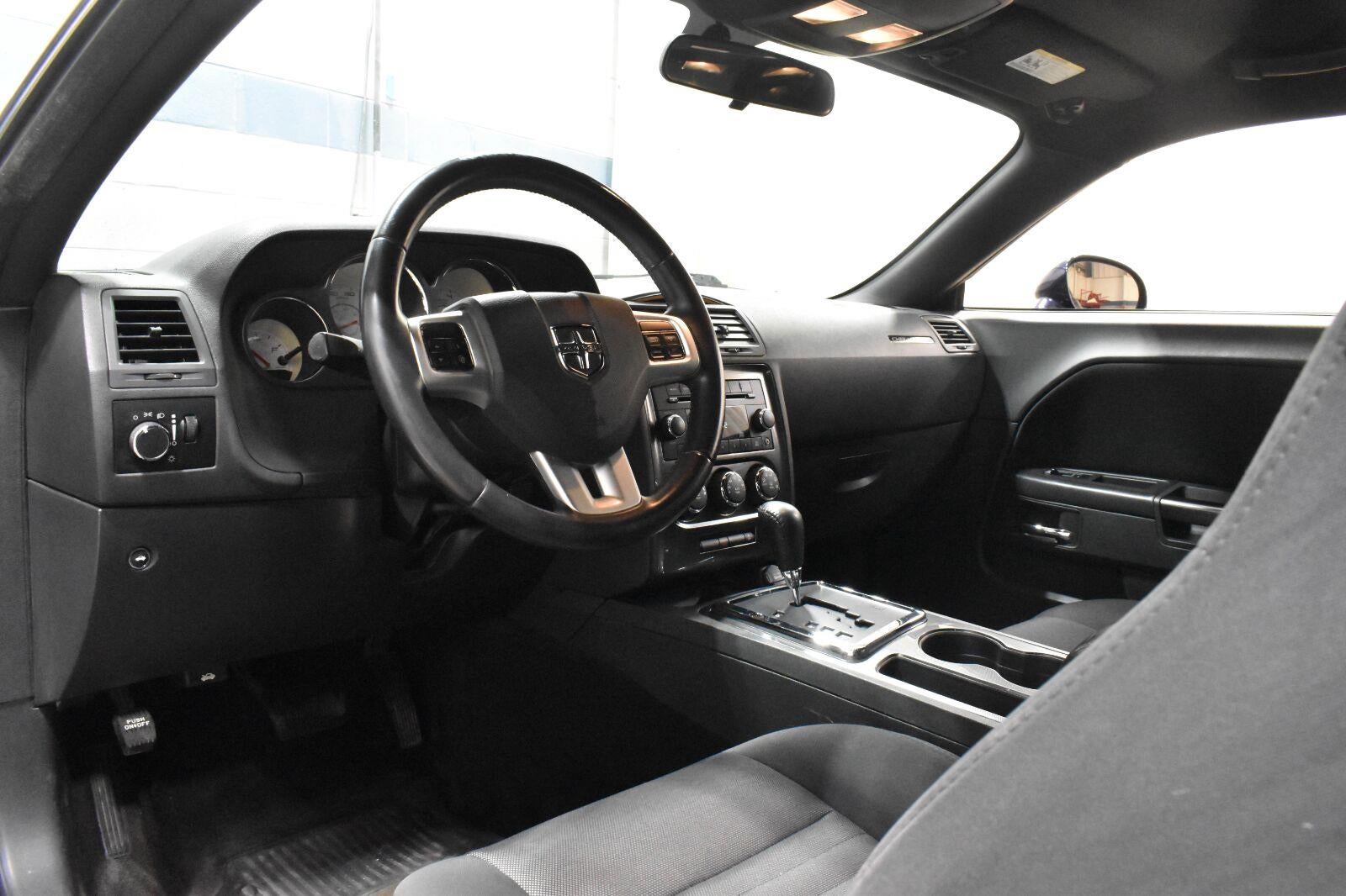2014 Dodge Challenger SXT