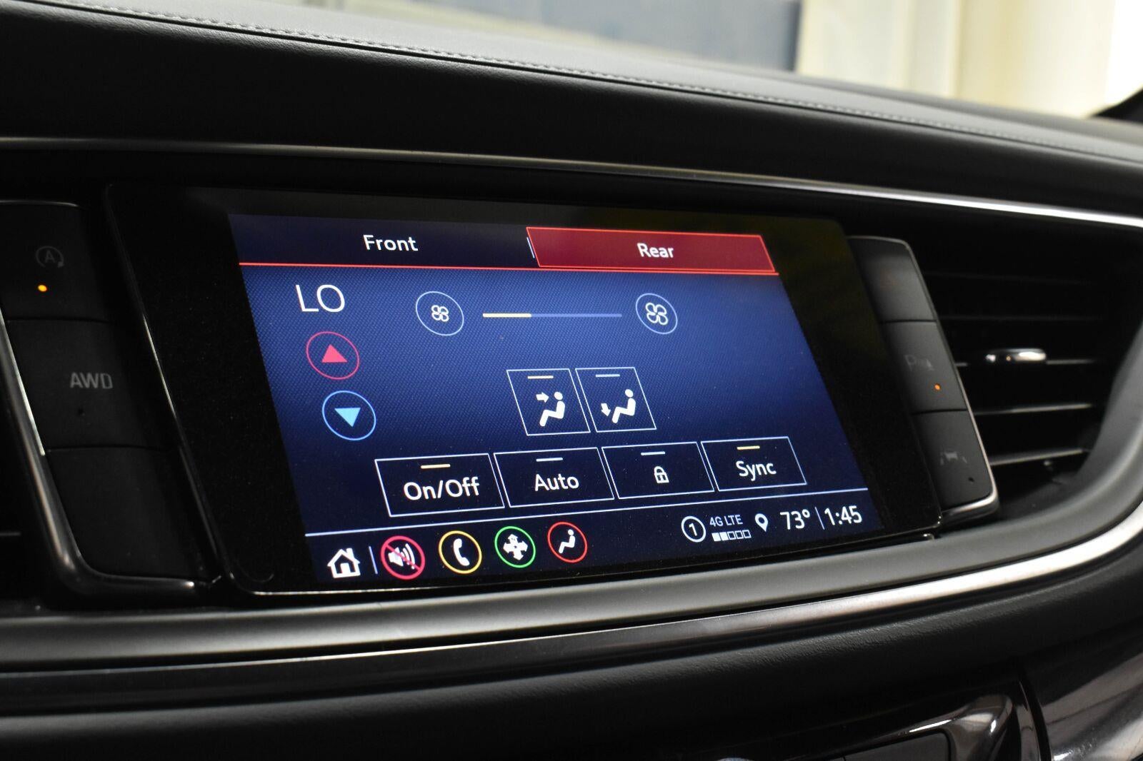 2023 Buick Enclave Essence