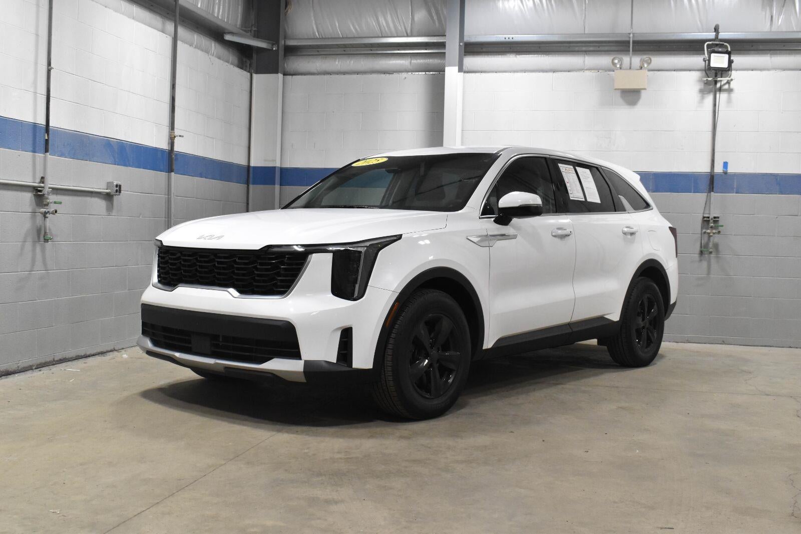 2025 Kia Sorento LX