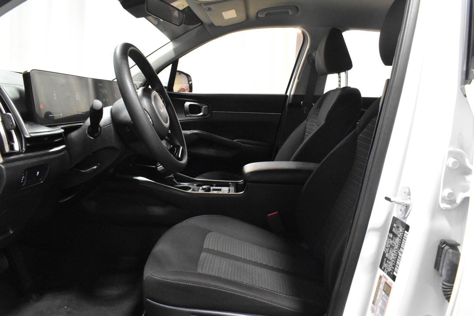 2025 Kia Sorento LX
