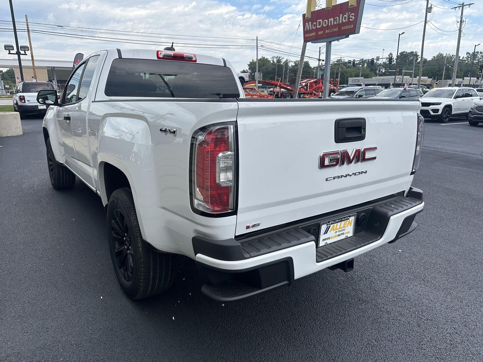2022 GMC Canyon 4WD Elevation Standard