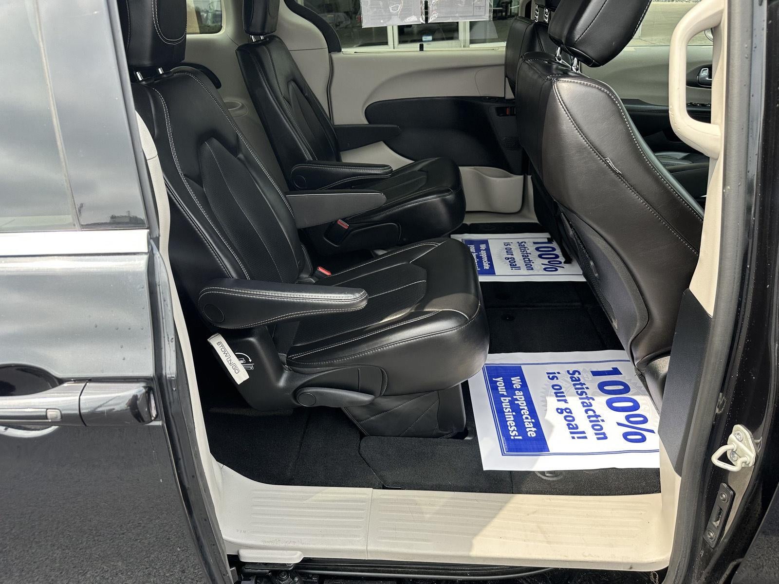 2023 Chrysler Pacifica Touring L