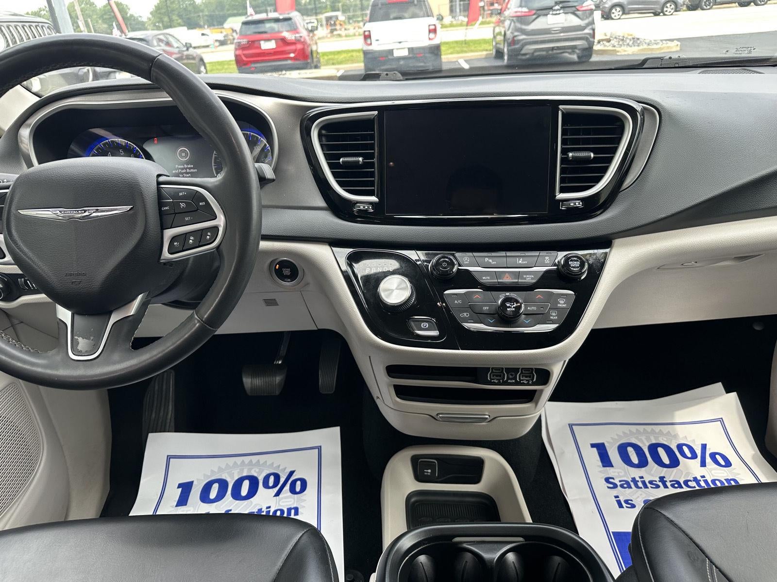 2023 Chrysler Pacifica Touring L