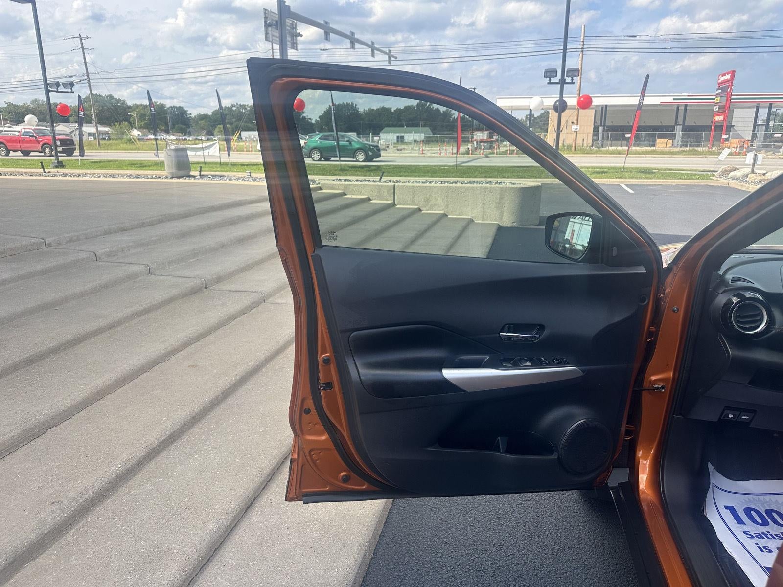 2020 Nissan Kicks SR