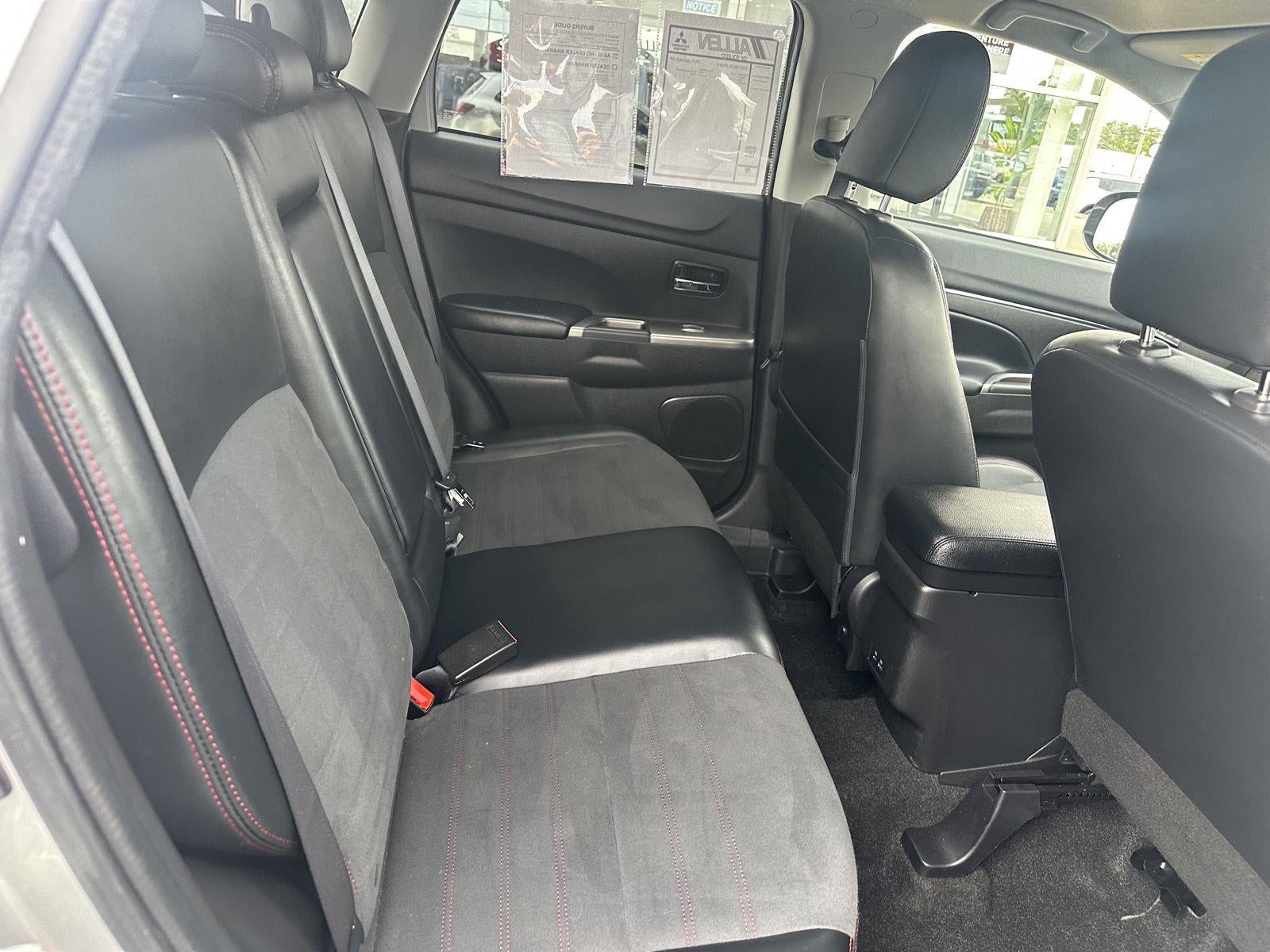 2025 Mitsubishi Outlander Sport ES