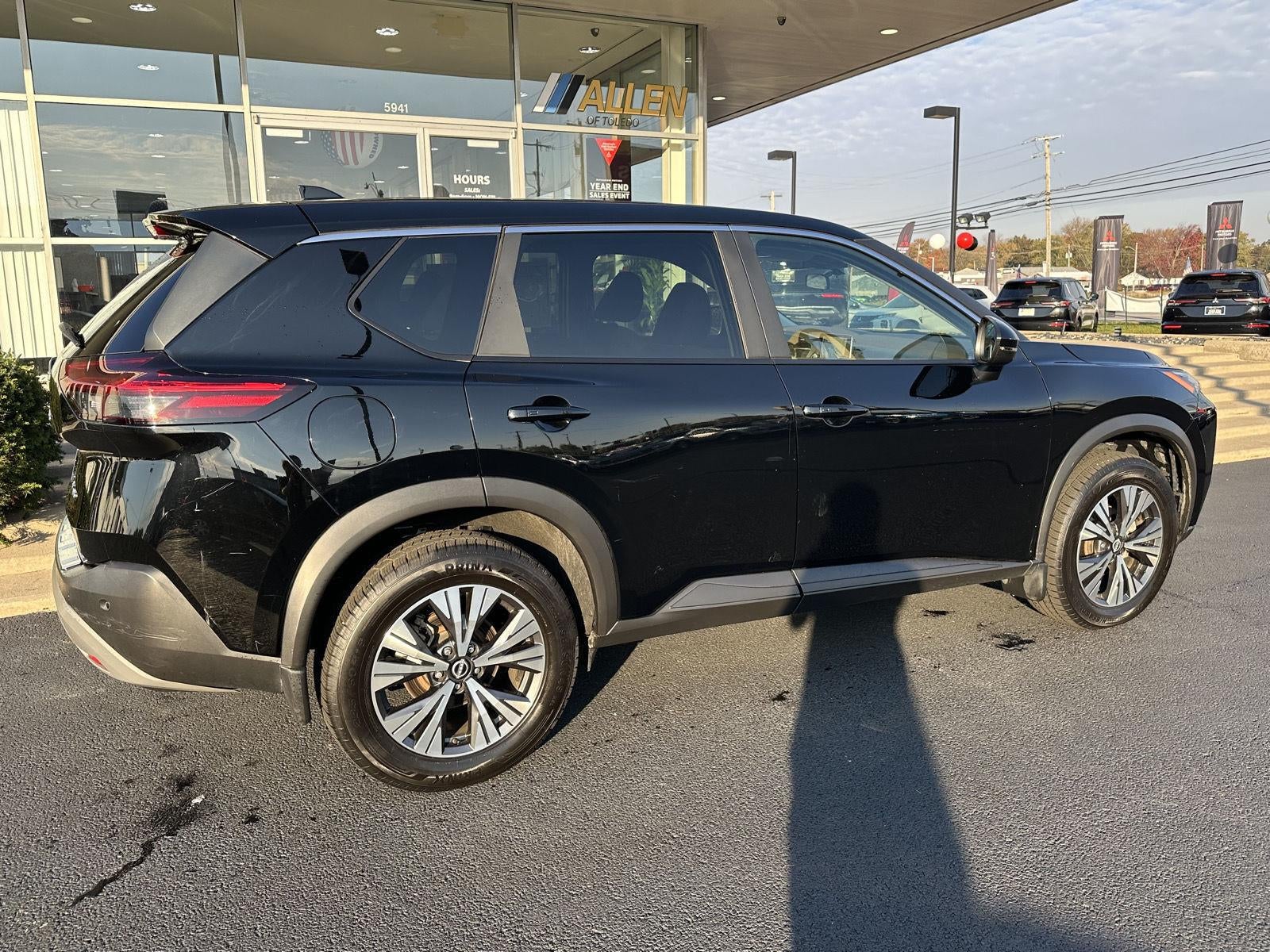 2023 Nissan ROGUE AWD SV