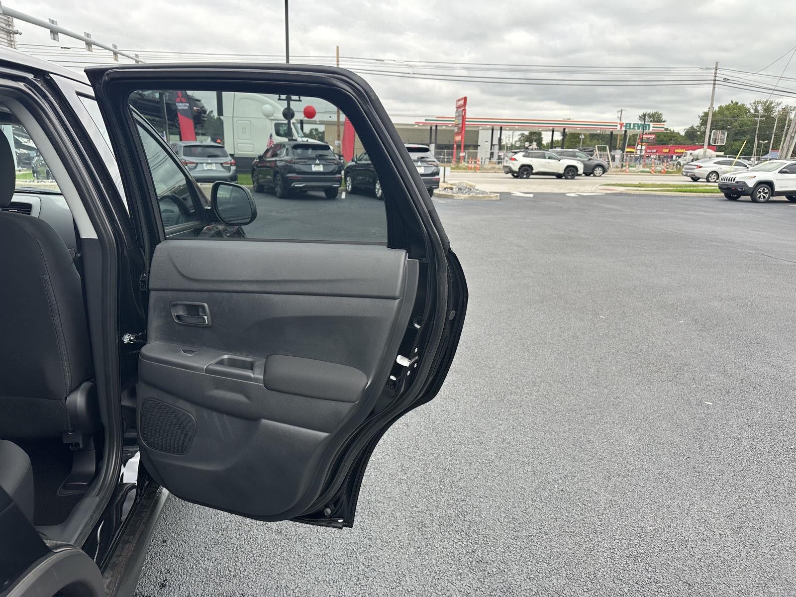 2027 Mitsubishi Outlander Sport S