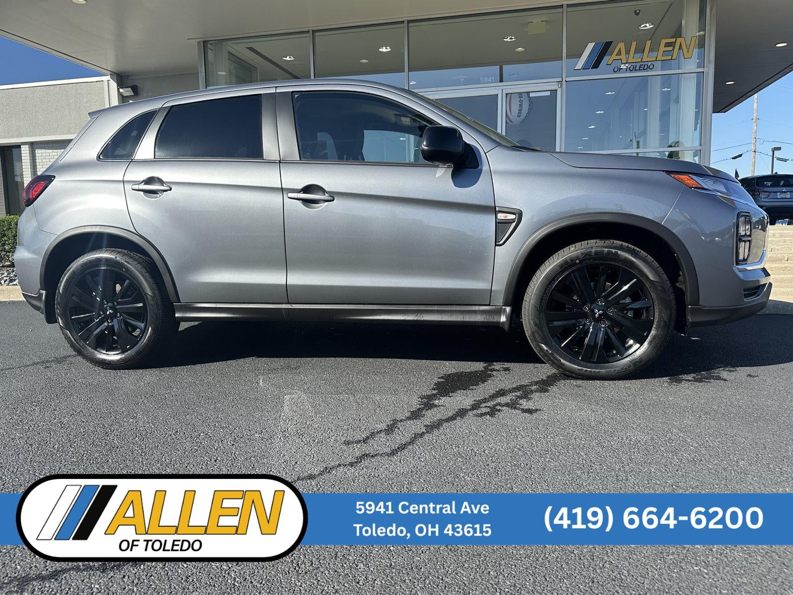 2027 Mitsubishi Outlander Sport LE