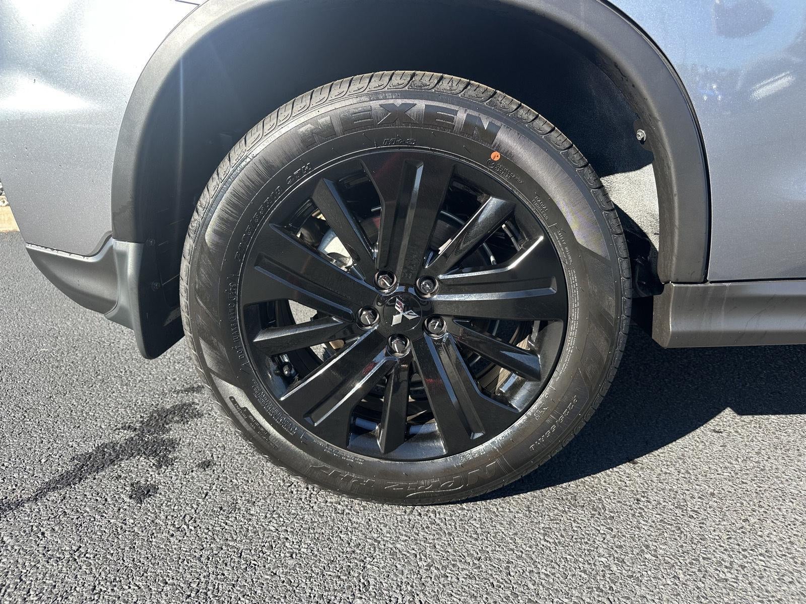 2027 Mitsubishi Outlander Sport LE