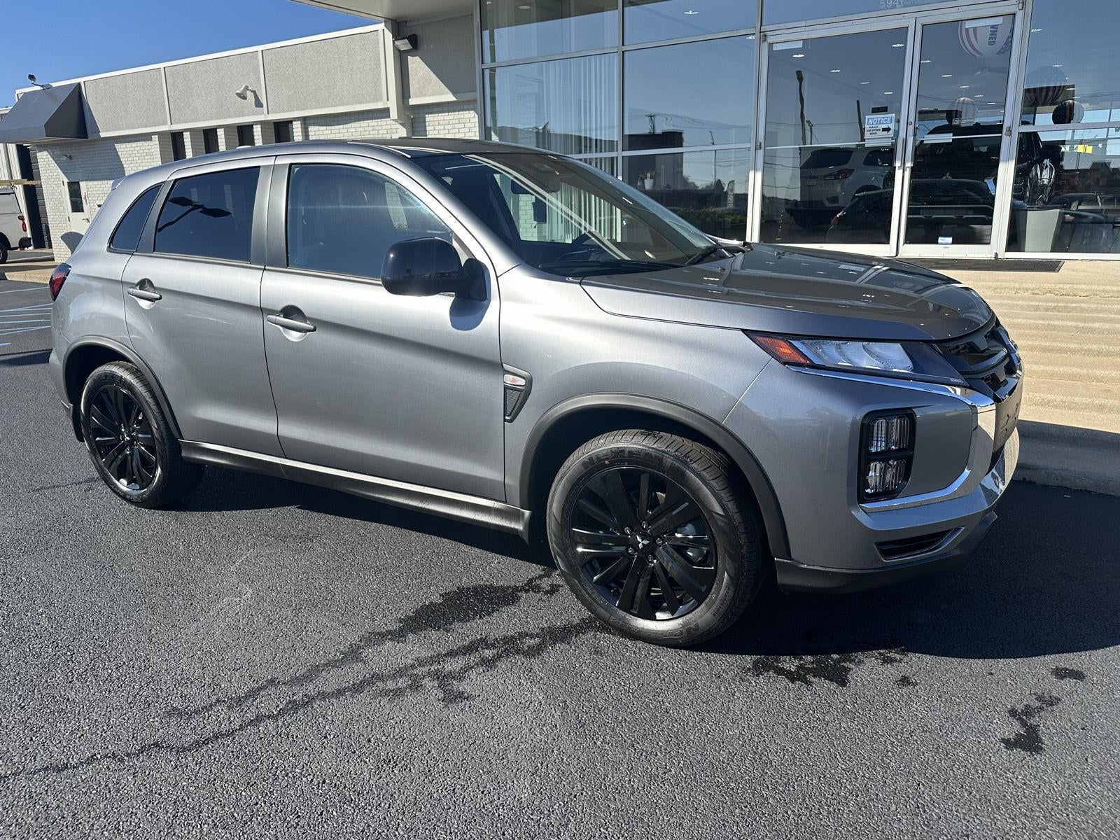 2027 Mitsubishi Outlander Sport LE