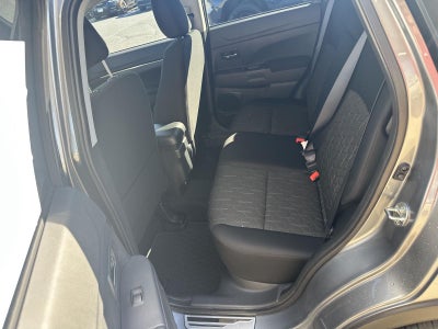 2027 Mitsubishi Outlander Sport LE