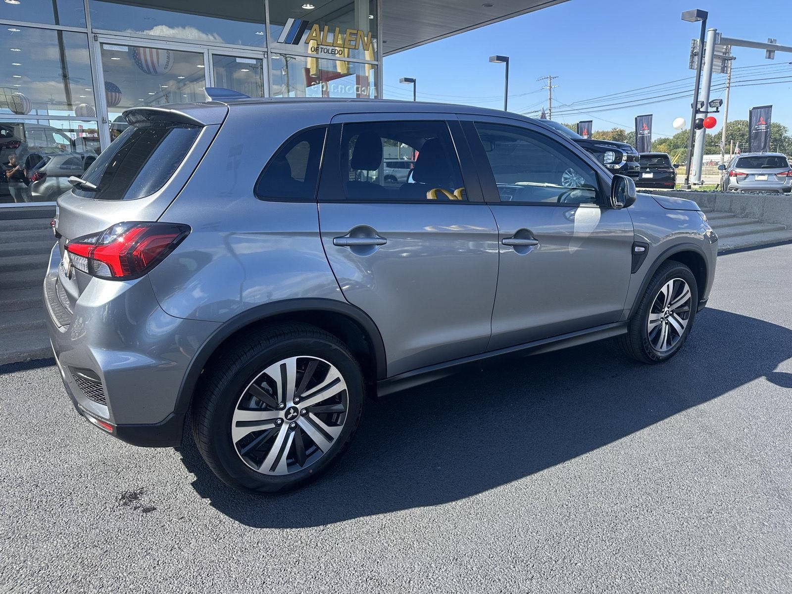 2027 Mitsubishi OUTLANDER SPORT ES 2.0 FWD