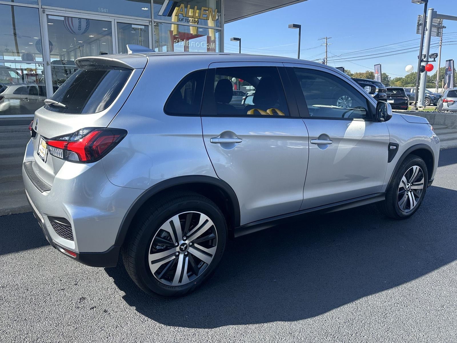 2027 Mitsubishi OUTLANDER SPORT ES 2.0 FWD