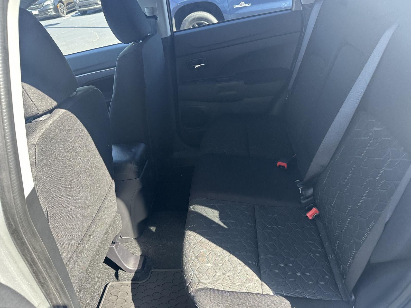 2027 Mitsubishi OUTLANDER SPORT ES 2.0 FWD