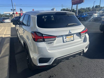 2027 Mitsubishi Outlander Sport LE
