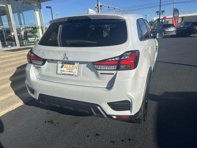 2027 Mitsubishi Outlander Sport LE