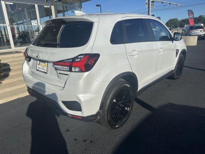 2027 Mitsubishi Outlander Sport LE