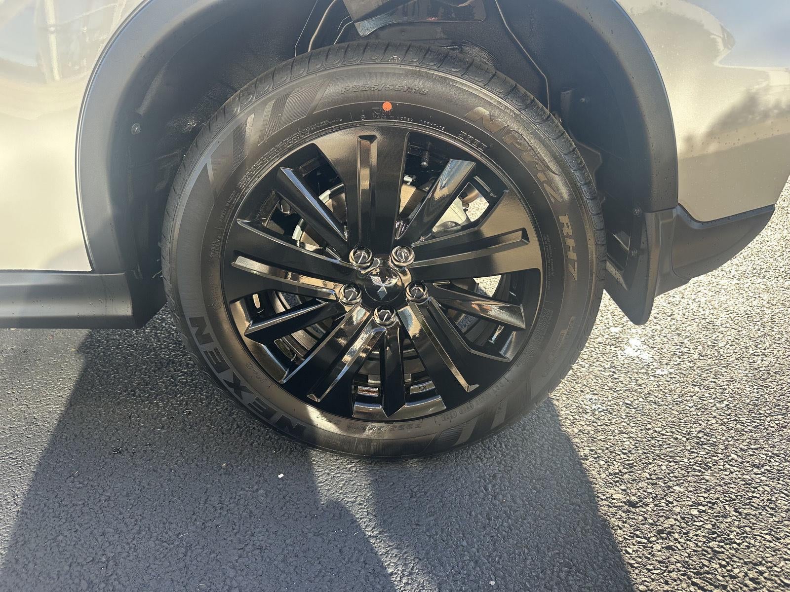 2027 Mitsubishi Outlander Sport LE