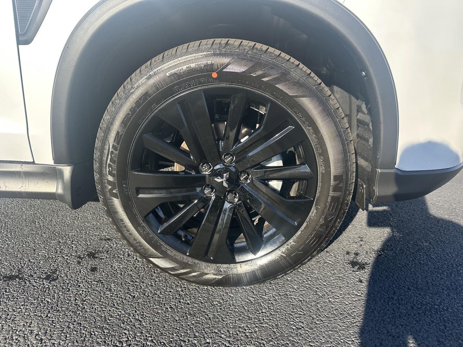 2027 Mitsubishi Outlander Sport LE