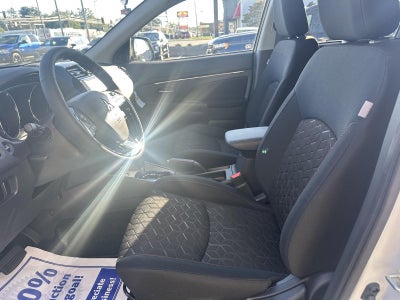 2027 Mitsubishi Outlander Sport LE