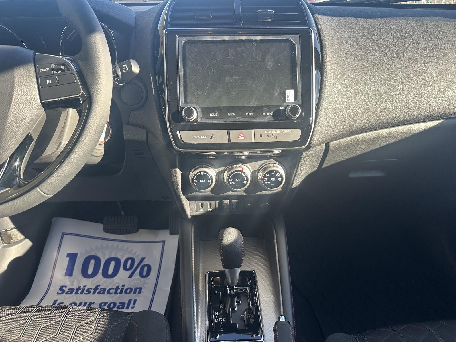 2027 Mitsubishi Outlander Sport LE