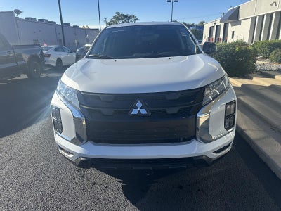 2027 Mitsubishi Outlander Sport LE