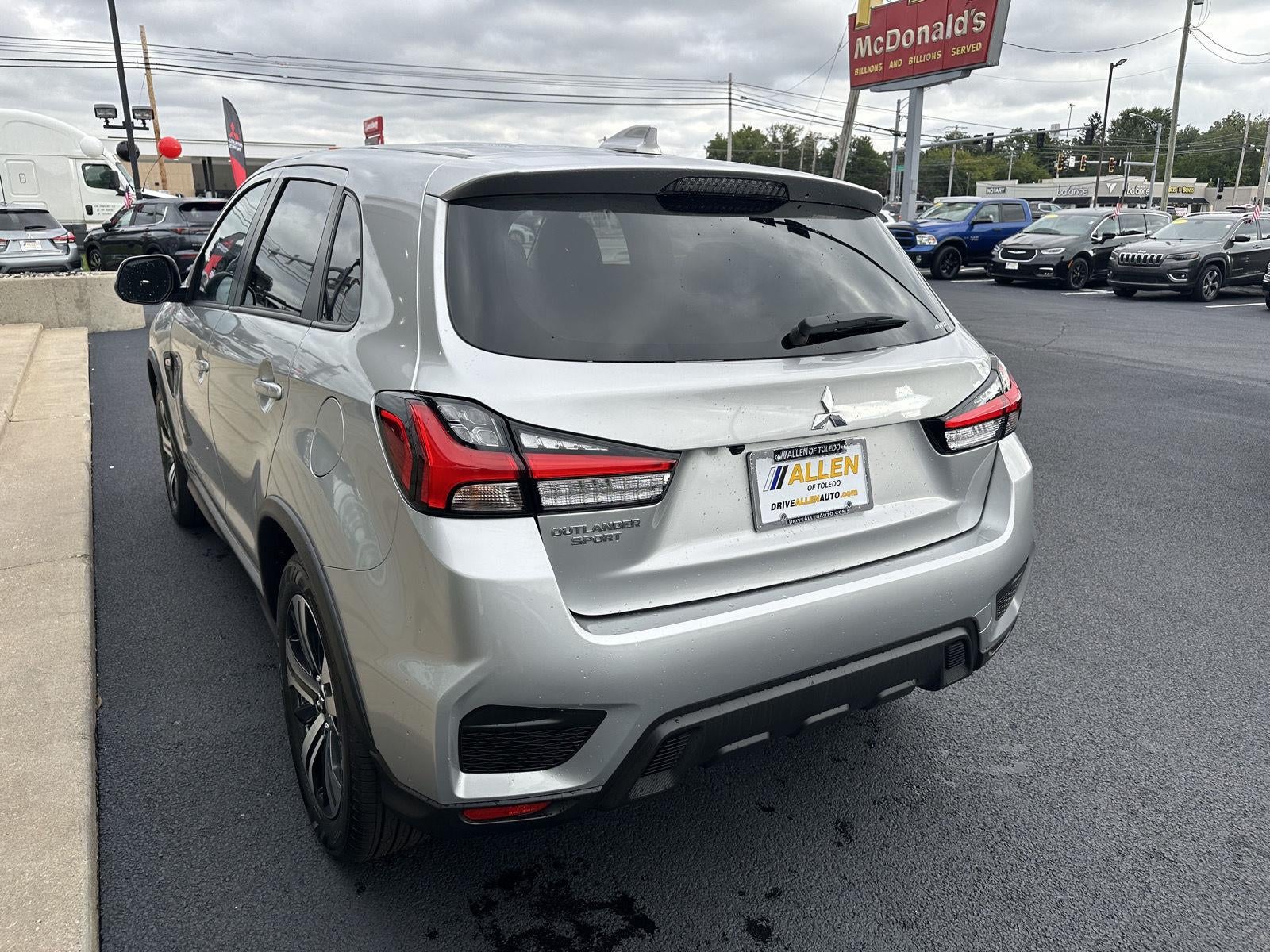 2027 Mitsubishi Outlander Sport ES