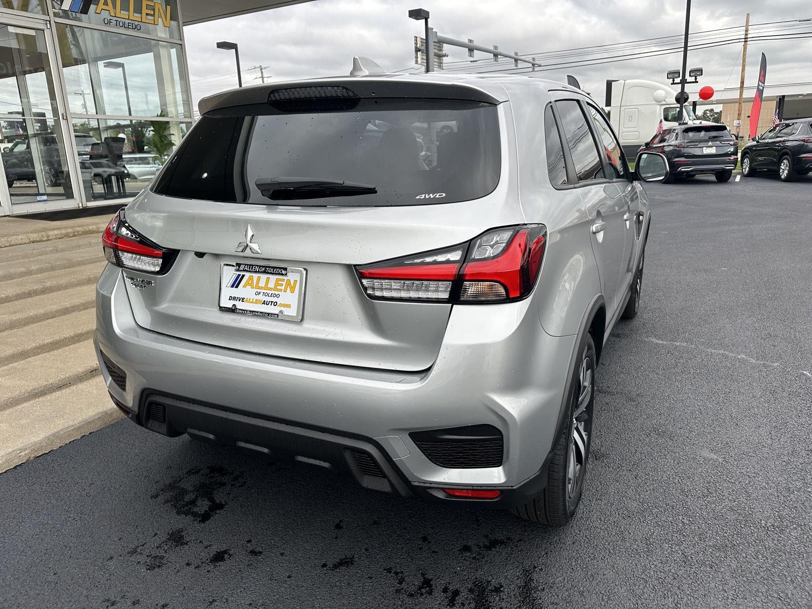 2027 Mitsubishi Outlander Sport ES