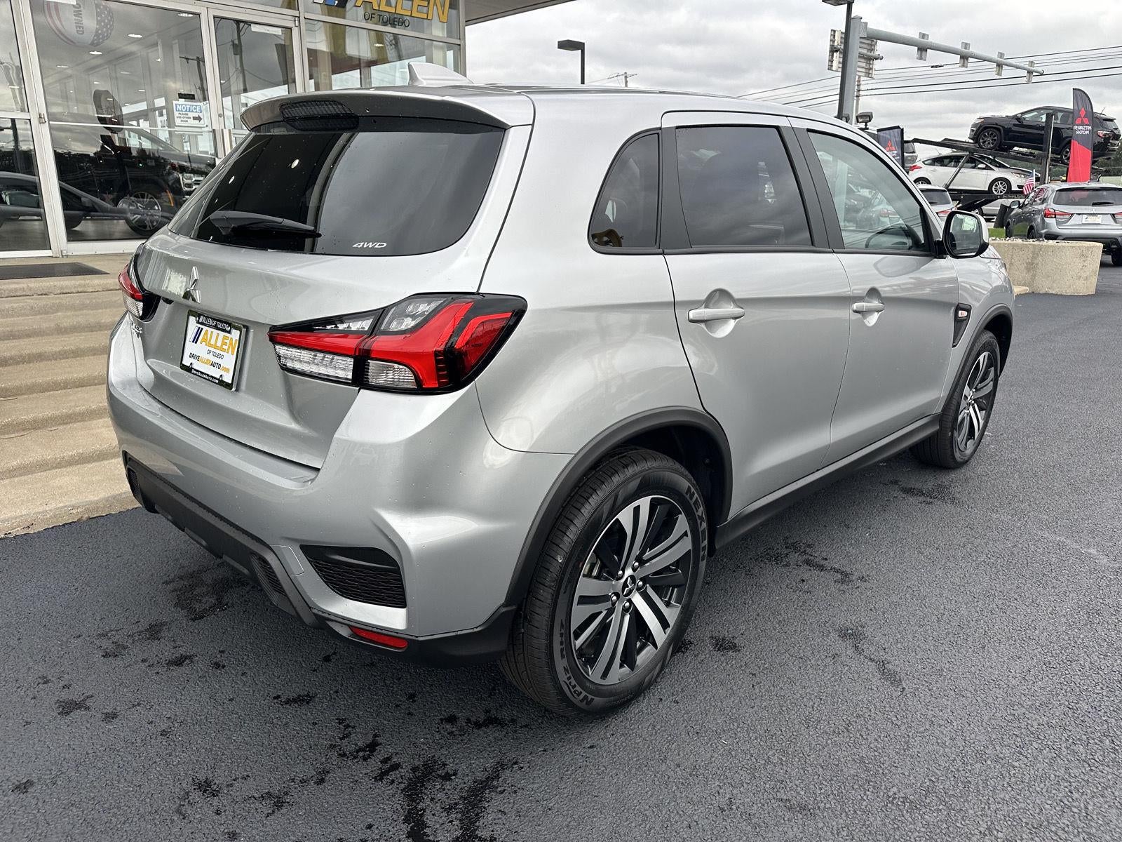 2027 Mitsubishi Outlander Sport ES