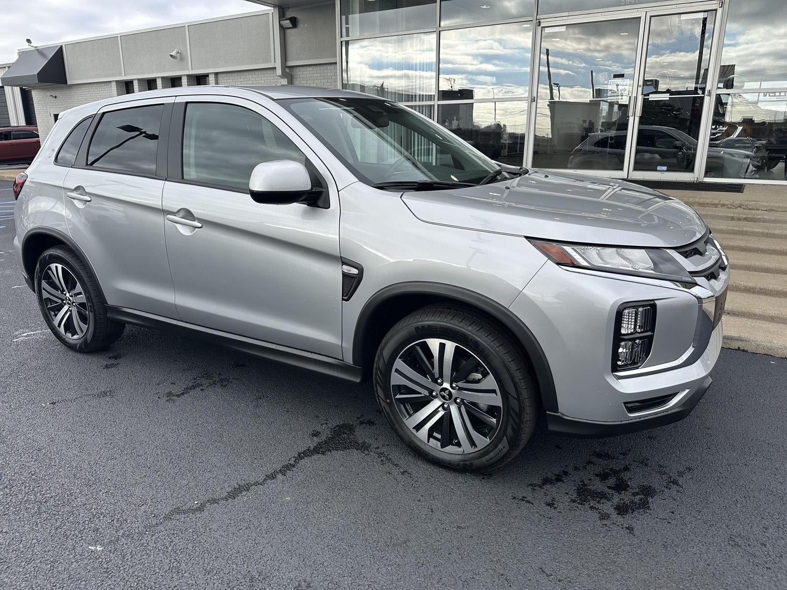 2027 Mitsubishi Outlander Sport ES