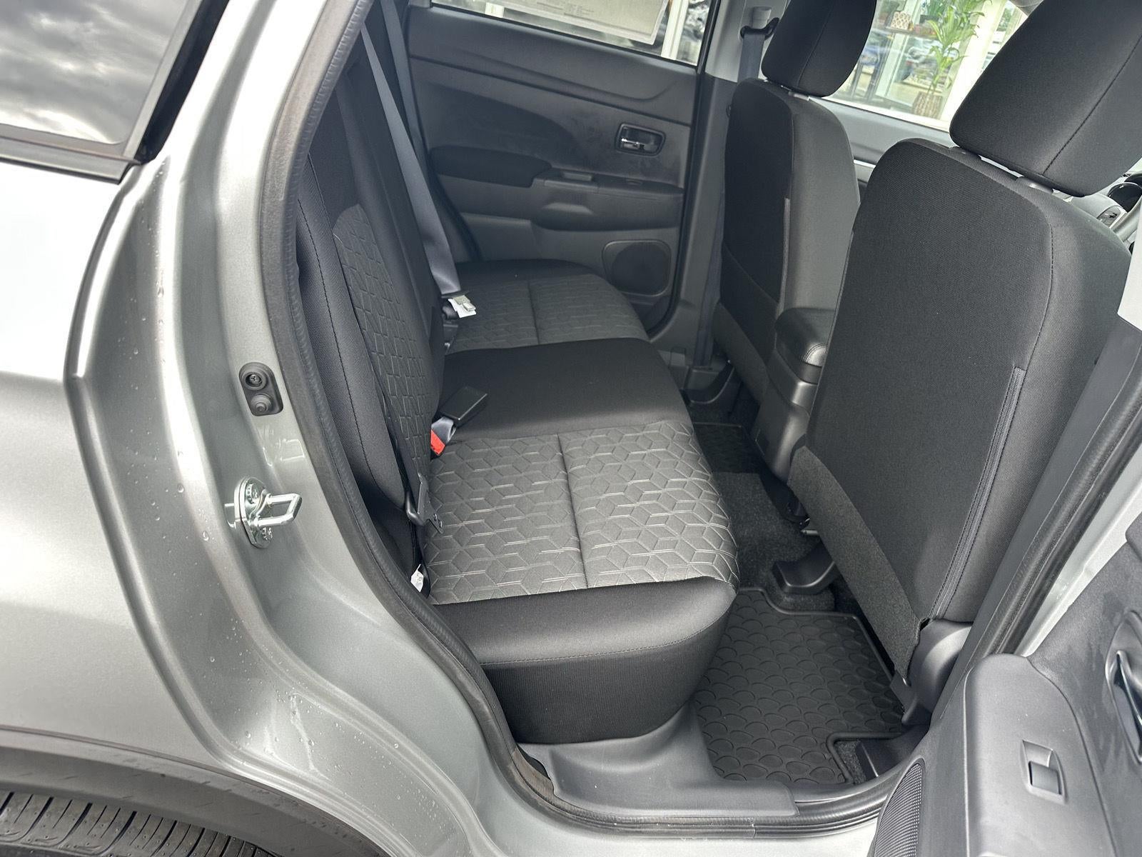 2027 Mitsubishi Outlander Sport ES