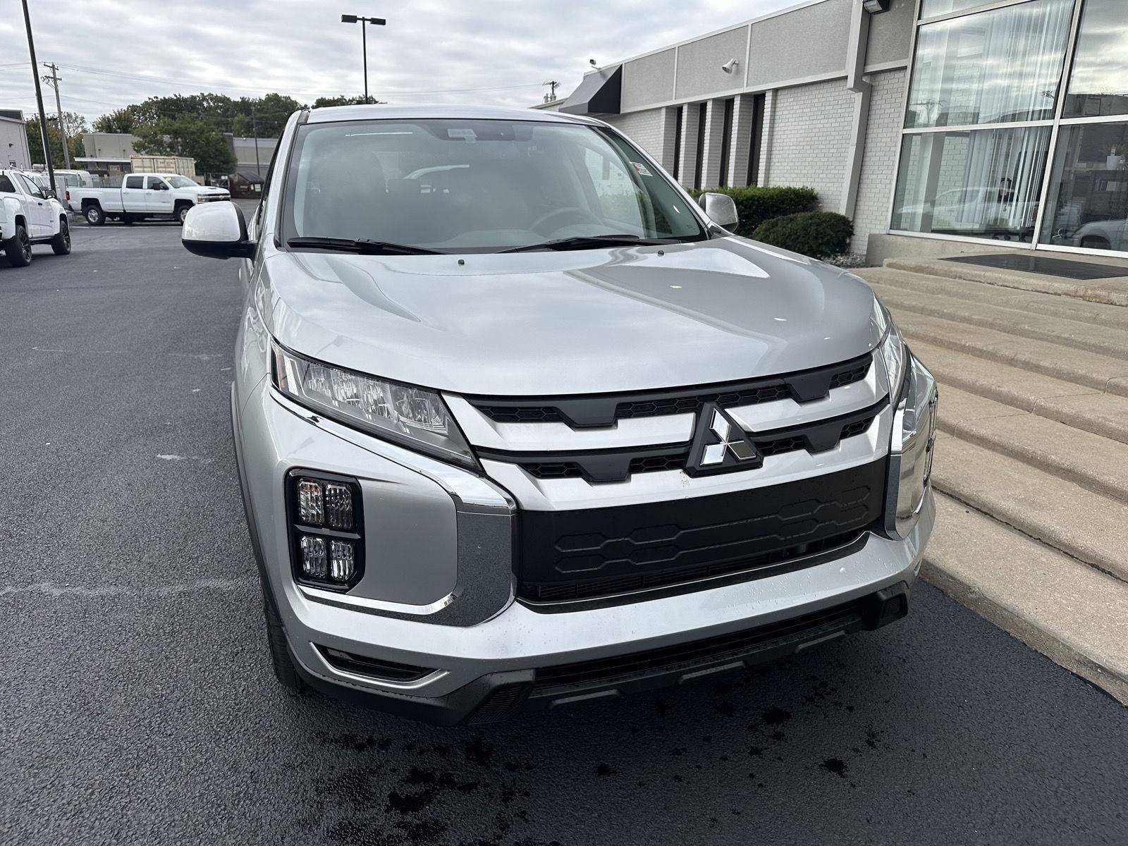 2027 Mitsubishi Outlander Sport ES